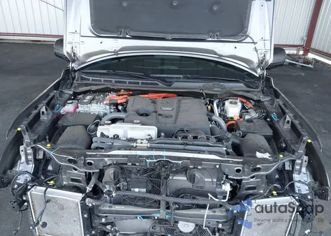 2025 Toyota Sequoia Sr5 z USA, uszkodzony, nr VIN 7SVAAABA6SX061009